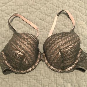 NWOT Victoria’s Secret Bra - 34D